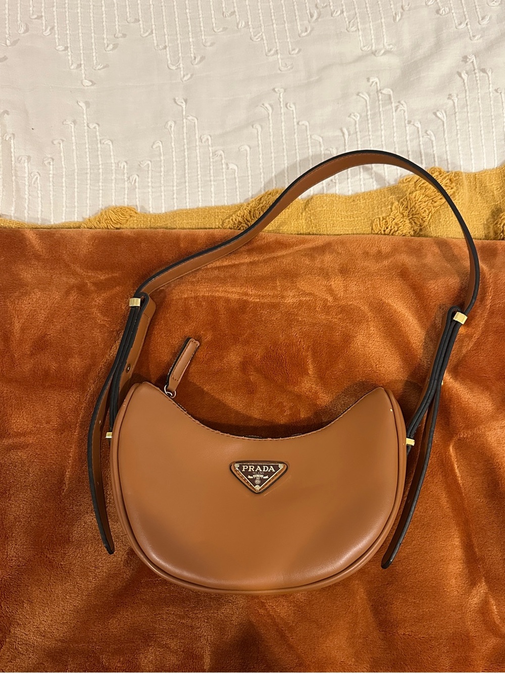 Brown leather shoulder bag